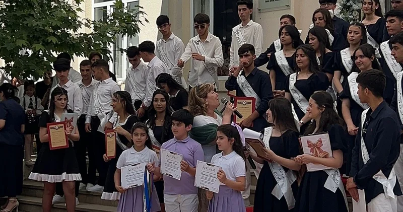 İlqar Yusifov adına Goradil tam orta məktəbdə ənənəvi olaraq “Son zəng” tədbiri keçirilib