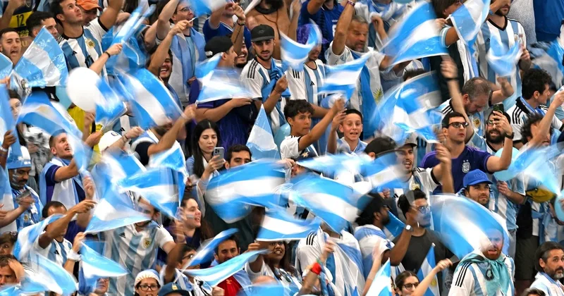Argentinada alimenti ödəməyən minlərlə azarkeş mundialın oyunlarına buraxılmayacaq