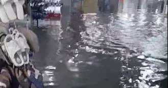 İrəvanda yeraltı keçid su altında qaldı VİDEO