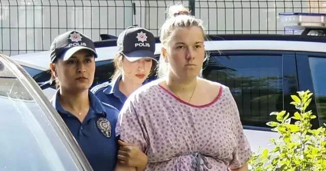 Uşağı doğub unitaza atan qadın həbsdən buraxıldı