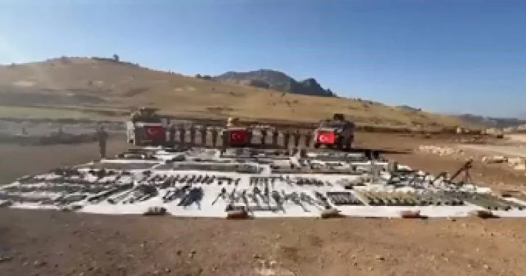 Pençe Kilit bölgəsində 1800 metr uzunluğunda mağara aşkarlanıb