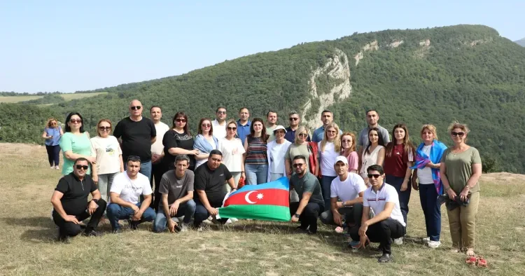 Azəriqaz əməkdaşlarının işğaldan azad olunan ərazilərə ekskursiyası baş tutub FOTO