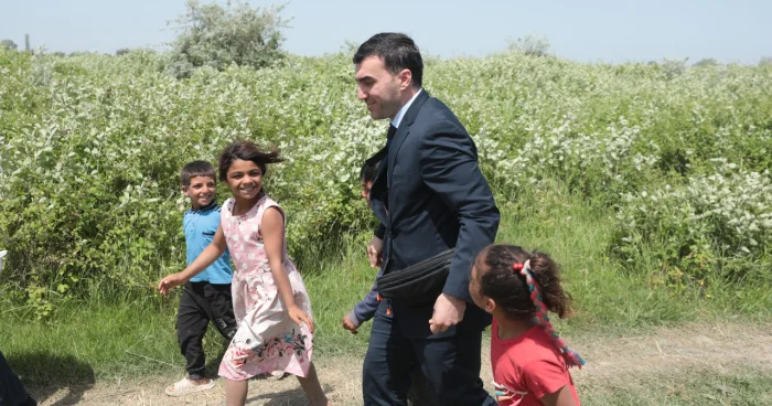 Ombudsmanın nümayəndəsi Roma (qaraçı) icmasına məxsus şəxslərin vəziyyəti ilə tanış olub