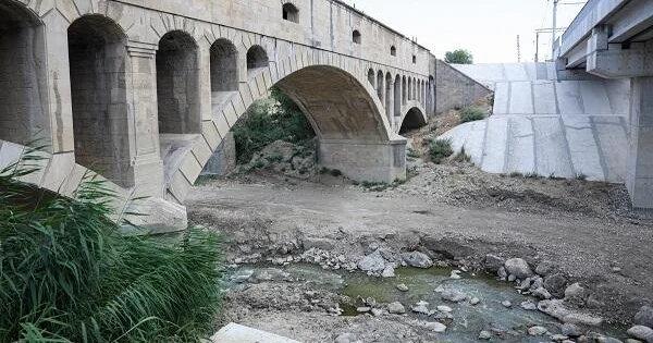 Tullantı suları təmizlənməmiş birbaşa Xəzərə axıdılırmış... Foto