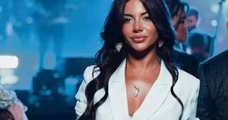 “Bəzən deyirəm ki, xoşbəxt deyiləm”