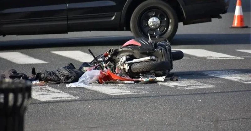 Gəncədə moped maşınla toqquşdu Xəsarət alan var