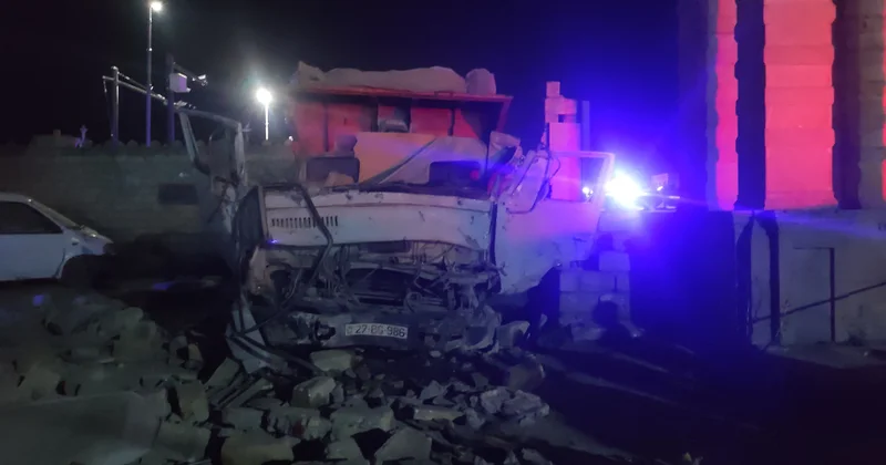 Xaçmazda “KamAZ” hasara çırpılıb, sürücü ölüb