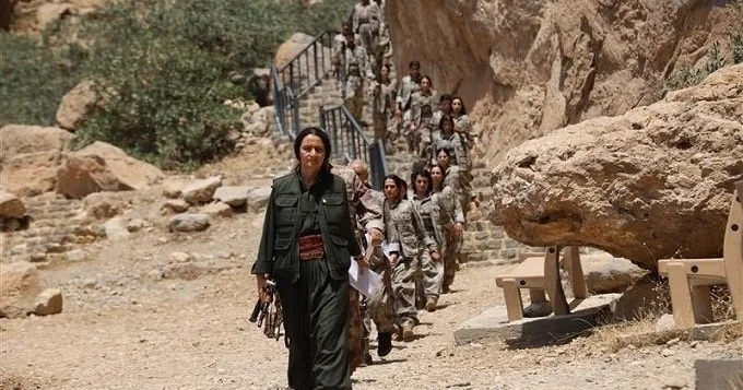 Görün PKK nın tərksilah mərasiminin xərclərini kim qarşılayıb