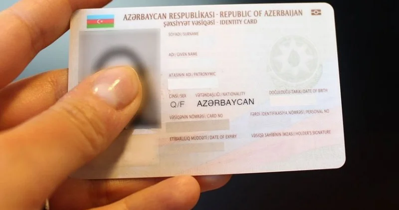 Şəxsiyyət vəsiqəsində əks olunan məlumatların tərkibinin yenilənməsi sonuncu oxunuşda qəbul edilib