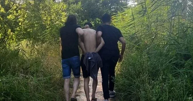 Üç günlük müşahidə: Polis şübhəlini dənizdə üzərkən yaxalayıb