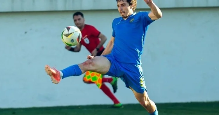 “Kəpəz”dən ayrılan futbolçuya APL dən maraq
