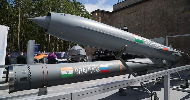 Министр обороны Индии: до 15 стран выразили интерес к приобретению ракет BrahMos