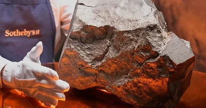 Marsdan yer kürəsinə düşmüş daş parçası 4 milyona satışa çıxarılıb