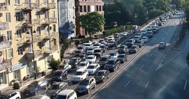 Bu yollarda sıxlıq var SİYAHI