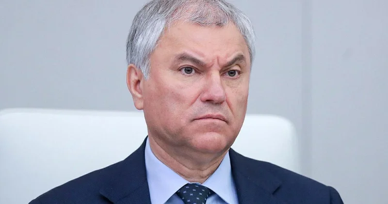 Госдума России повышает госпошлины для мигрантов
