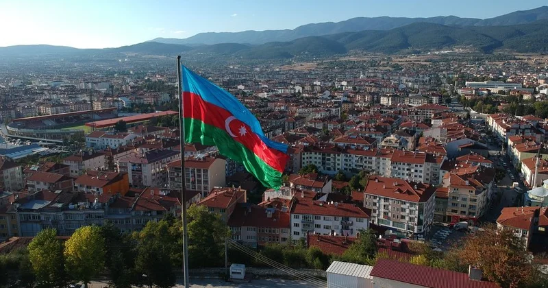 Yeni geopolitik konfiqurasiya və Azərbaycan