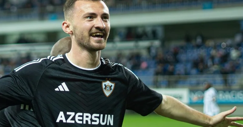 Qarabağ dan ayrılan futbolçu: Oynamayanda məni dəstəkləyən azarkeşlərə təşkkür edirəm