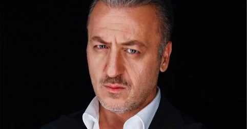 Barış Falay Uzak şehir də