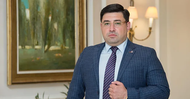 “Ədalət gələcəyin kölgəsidir, lider isə o kölgəyə nur gətirəndir”