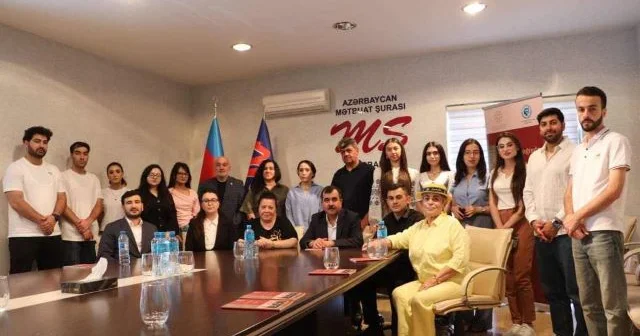 “Turan işığında 150 il” adlı kitabı təqdimatı keçirilib 150 illik media tarixində 90 cı illər mətbuatına da dəyər verilməlidir (FOTOLAR)