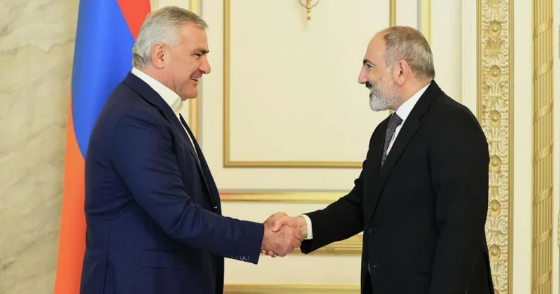 Rusiya oliqarxı Ermənistanda yeni partiya yaradır Kreml müxalifəti
