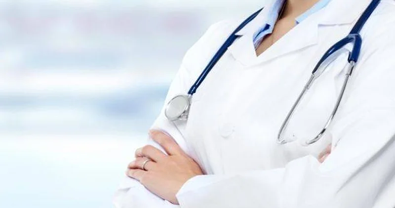 Yeni Klinika nın tibb bacısı xəstə baxıcısı işlədiyi evdən 20 minlik qızıl və pul oğurladı