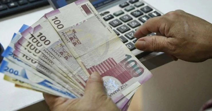 Bu şəhadətnaməyə görə 70 manat dövlət rüsumu müəyyənləşir