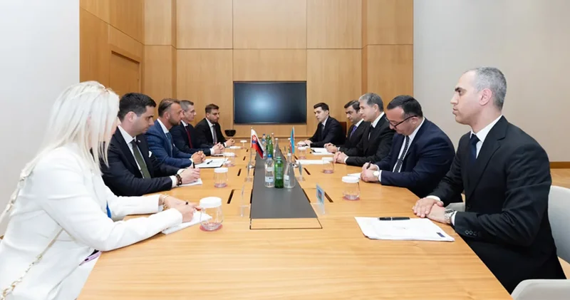 Vilayət Eyvazov Şuşada slovakiyalı həmkarı ilə görüşdü
