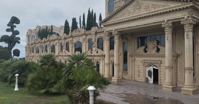 “Hollywood”da Vəfa Şərifovaya görə əlavə ödəniş müştəriləri qəzəbləndirdi
