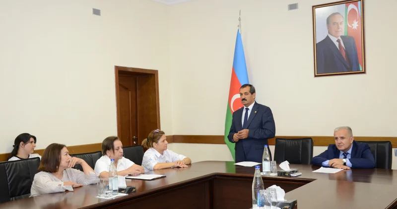 Kürdəmirdə dəyirmi masa keçirilib FOTOLAR