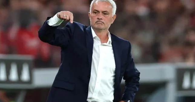 Mourinyo Real da yeni oyun sistemini müəyyənləşdirdi
