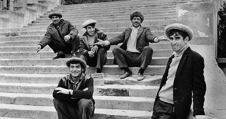 55 il əvvəlki Bakı cavanları