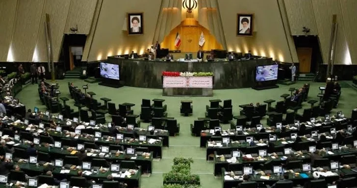 В парламент Ирана внесли законопроект об управлении Ормузским проливом