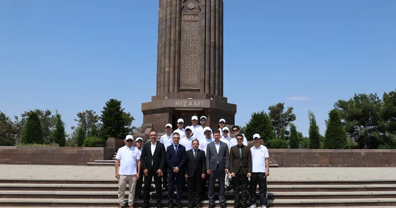 Özbəkistanlı tələbələr “Azərbaycan Mədəniyyətinin Yay Məktəbi” layihəsi çərçivəsində ölkəmizə səfər ediblər
