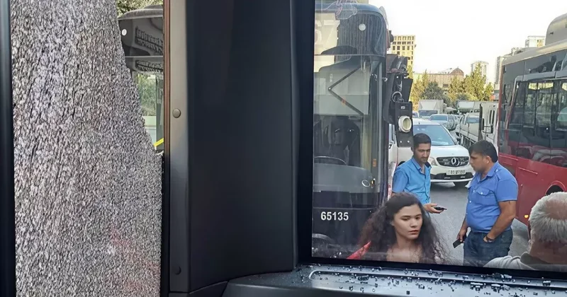 В Баку произошло ДТП с участием двух маршрутных автобусов Среди пассажиров был заслуженный артист