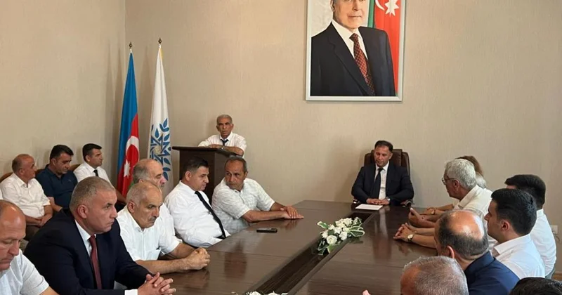 Samuxda Ulu öndər Heydər Əliyevin Azərbaycanda birinci dəfə hakimiyyətə gəlməsinin ildönümü münasibətilə tədbir keçirilib