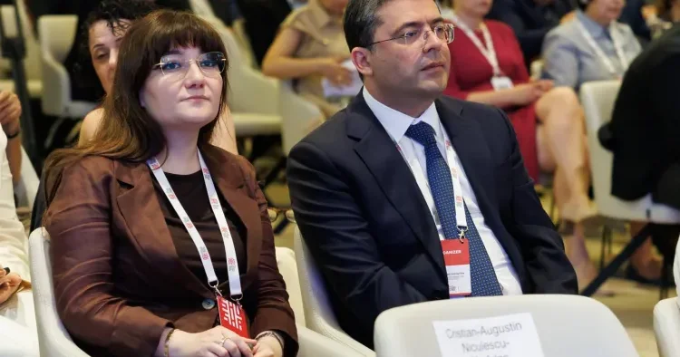“Media obyektivində sülh quruculuğu və ictimai diskurs” mövzusunda ilk panel müzakirə keçirilib FOTO