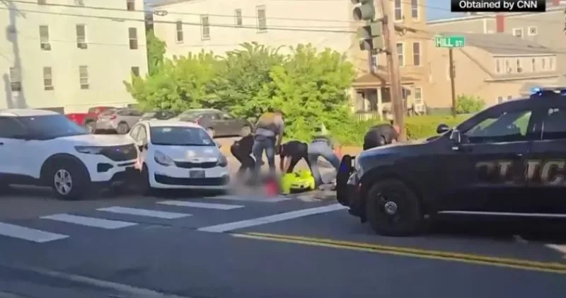 ABŞ də növbəti miqrant ölümü Polis atəş açdı