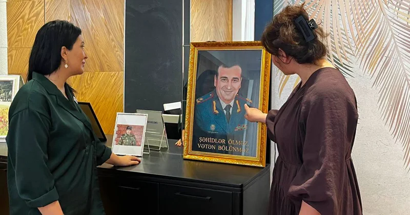 Deputat Elnarə Akimova şəhid general mayor Polad Həşimovun ailəsini ziyarət etdi (FOTO)