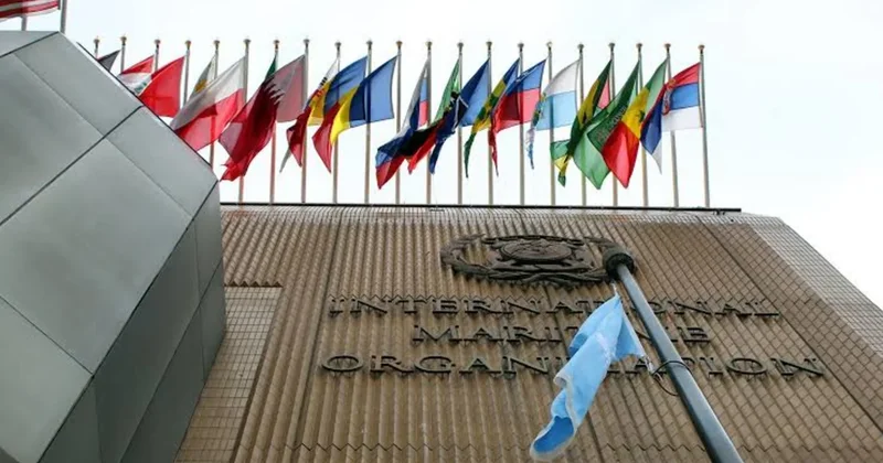 IMO против взимания платы за проход судов через Ормузский пролив