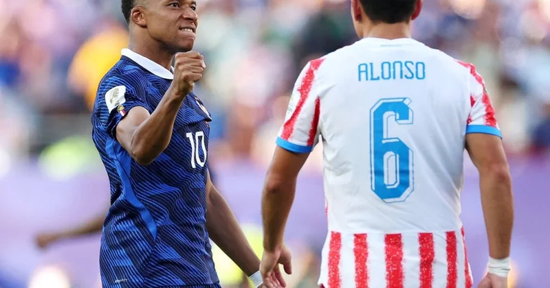Yarımfinal öncəsi Mbappe narahatlığı