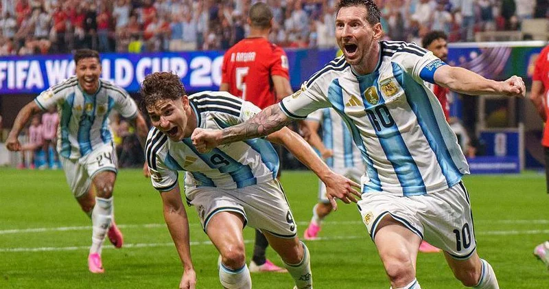 5 milyon azarkeş FIFA nı ittiham etdi
