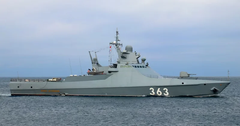 Украинские моряки потопили корабль ФСБ России Minval Politika