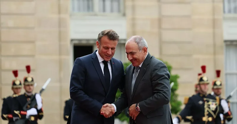 Paşinyan: Ermənistan Fransa münasibətləri görünməmiş səviyyəyə yüksəlib