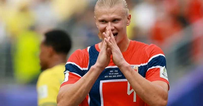 Holand Hollandın təklifini rədd edib