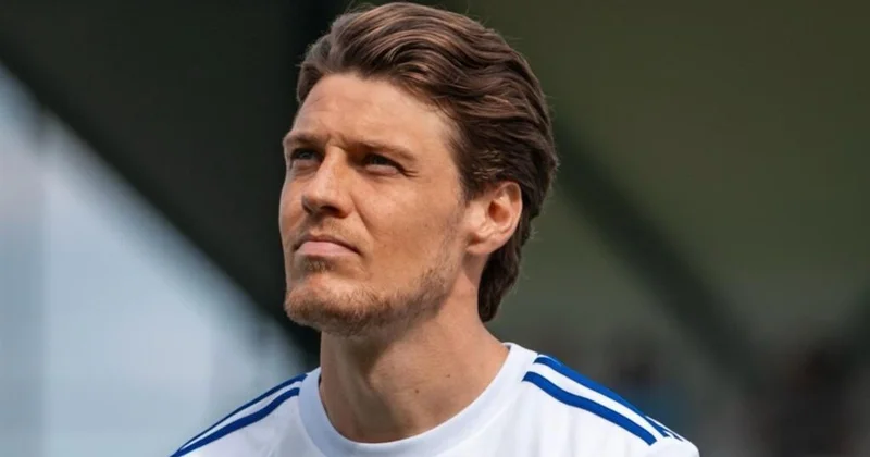 Portuqaliyalı yarımmüdafiəçi Misli Premyer Liqasında