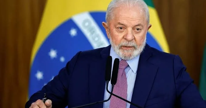 Braziliya Prezidenti Trampı piratçılıqda ittiham etdi VİDEO