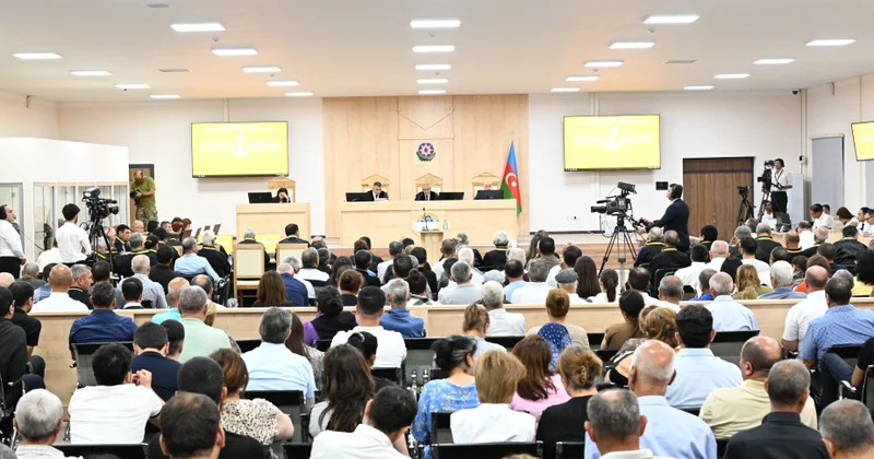 Ermənistan silahlı qüvvələrinin Kəlbəcəri işğal etməsi nəticəsində məcburi köçkün düşmüş, yaralanmış, mina qurbanı olmuş şəxslər məhkəmədə ifadə veriblər