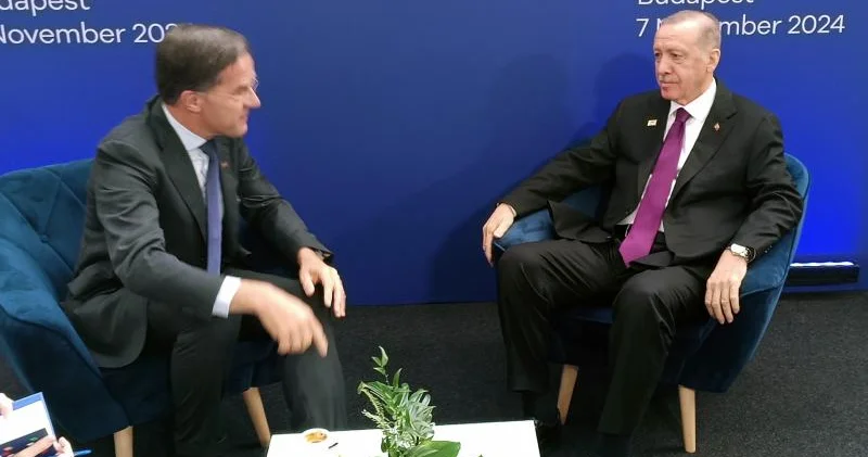 Ərdoğan NATO nun baş katibi ilə müzakirə aparıb Telefonda