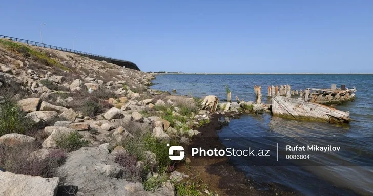 Каспийское море под угрозой обмеления: в чём причина изменения водного баланса?